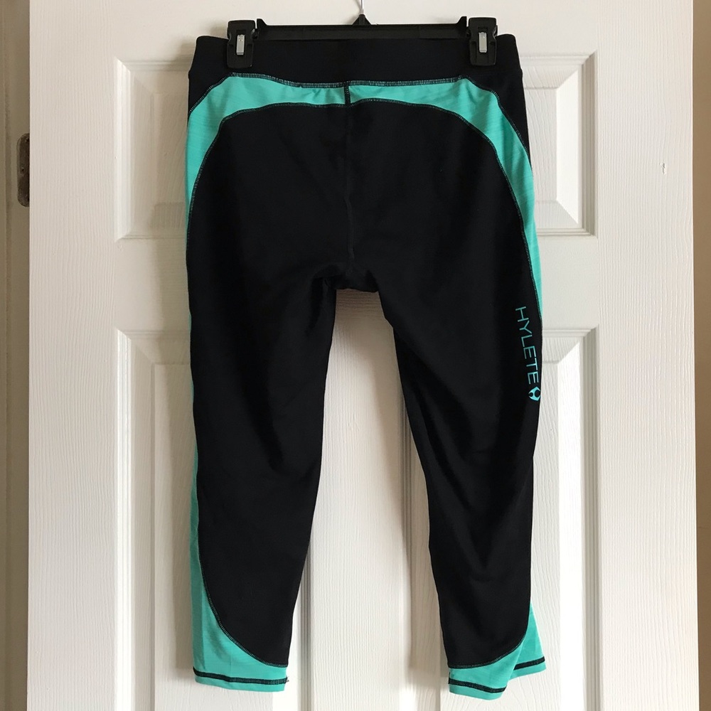 Hylete Workout Crops - Picture 2 of 5